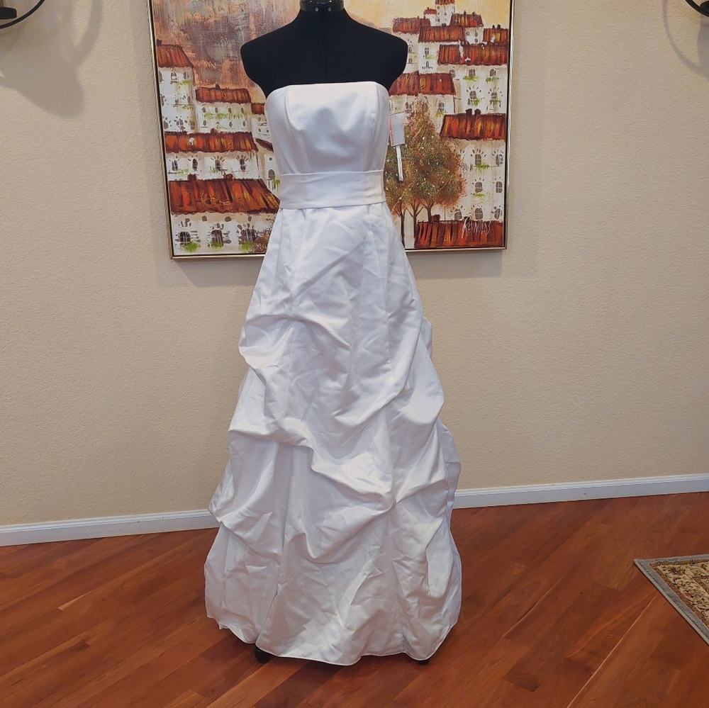 DAVID'S BRIDAL STRAPLESS WEDDING GOWN or PROM DRESS - Belle Style Floor Length 2